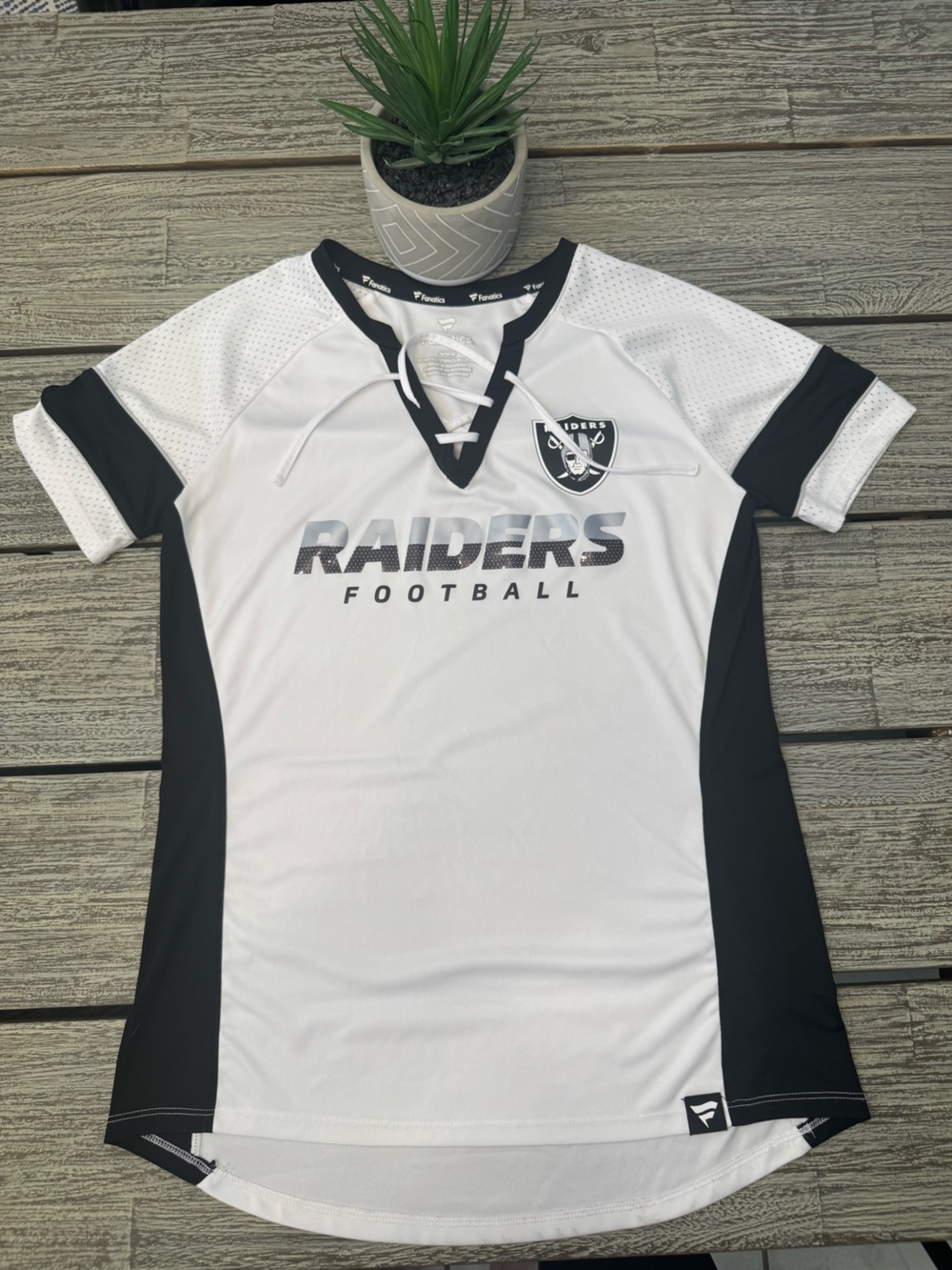 Women's Las Vegas Raiders Fanatics Laced Neck Jersey/Top, Sz Medium